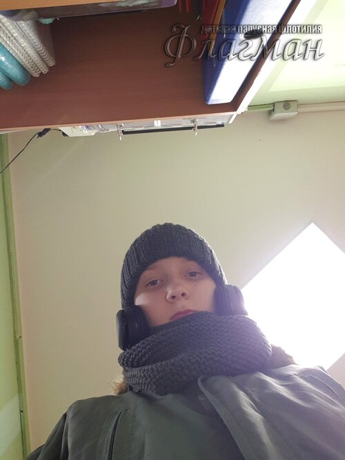 8d425414.ID Photo out.135725